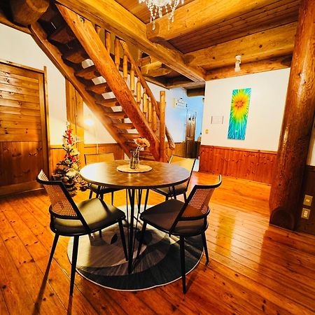 Yufuin Log House No Yado Tom Sawyer Hotel Exterior foto