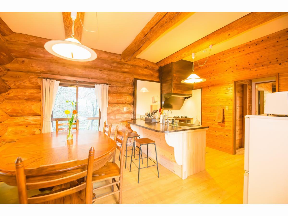 Yufuin Log House No Yado Tom Sawyer Hotel Exterior foto