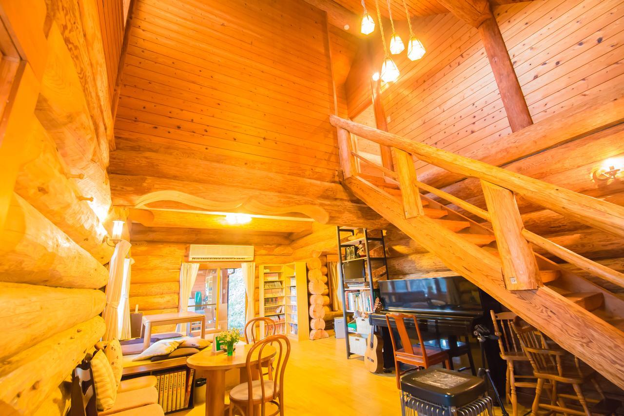 Yufuin Log House No Yado Tom Sawyer Hotel Exterior foto