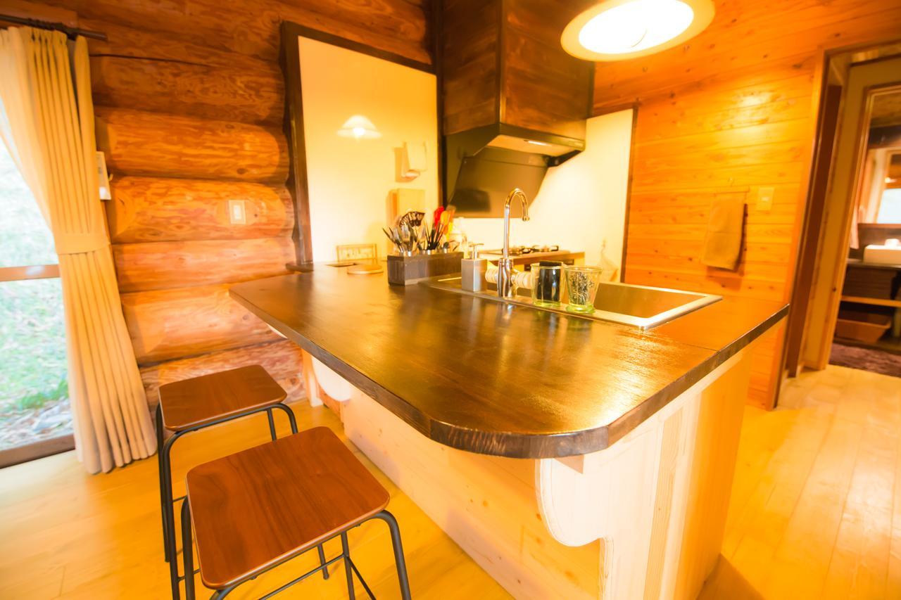 Yufuin Log House No Yado Tom Sawyer Hotel Exterior foto